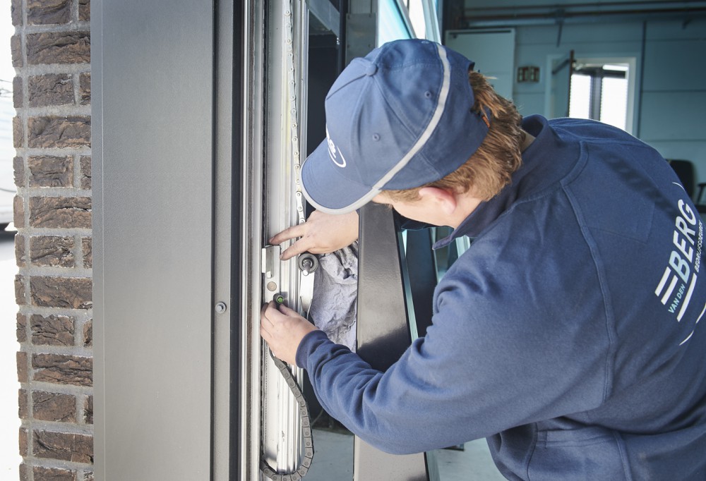 Vacature deurenmonteur (onderhoud) - Nederland
